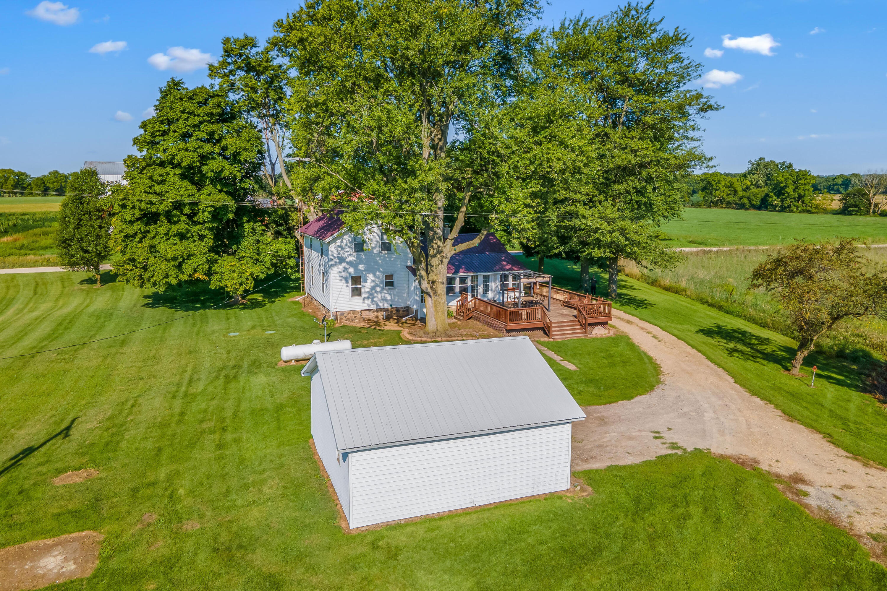 8631 Lickley Road Pittsford, MI 49271 - Photo 9 of 45 13