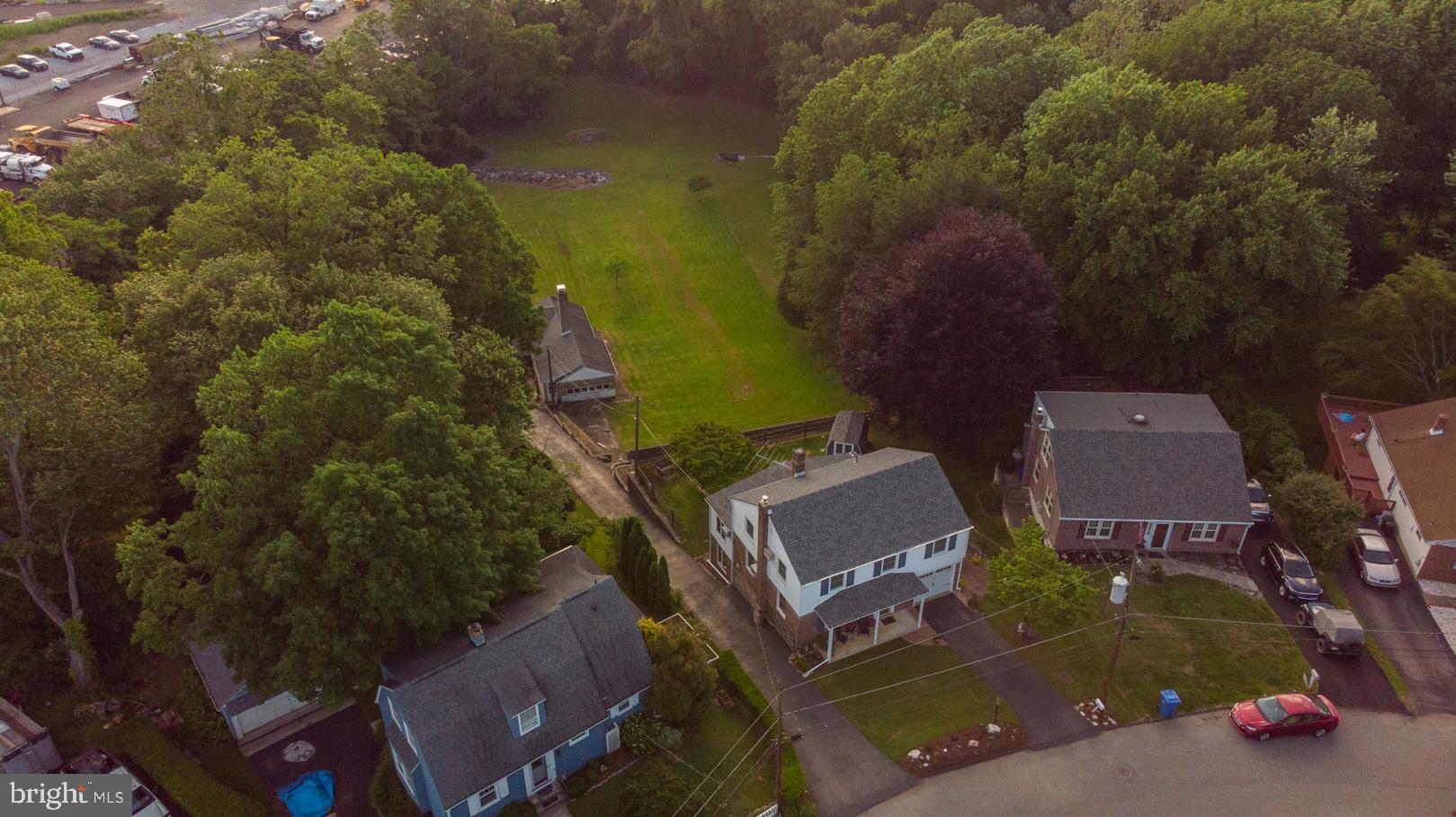 232 Harrison Road Brookhaven, PA 19015 - Photo 2 of 37 Gallery Image 2