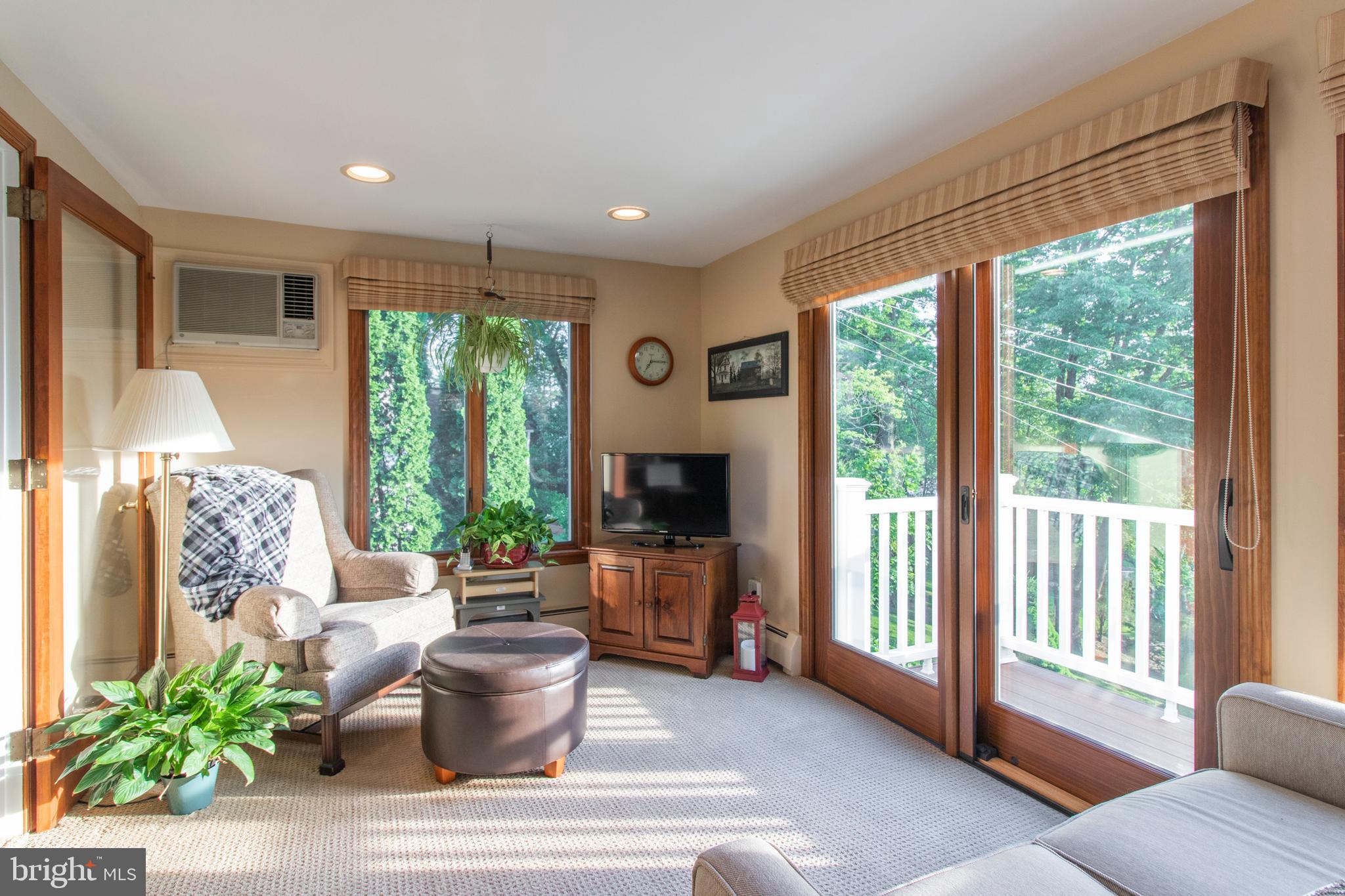 232 Harrison Road Brookhaven, PA 19015 - Photo 15 of 37 Family Room