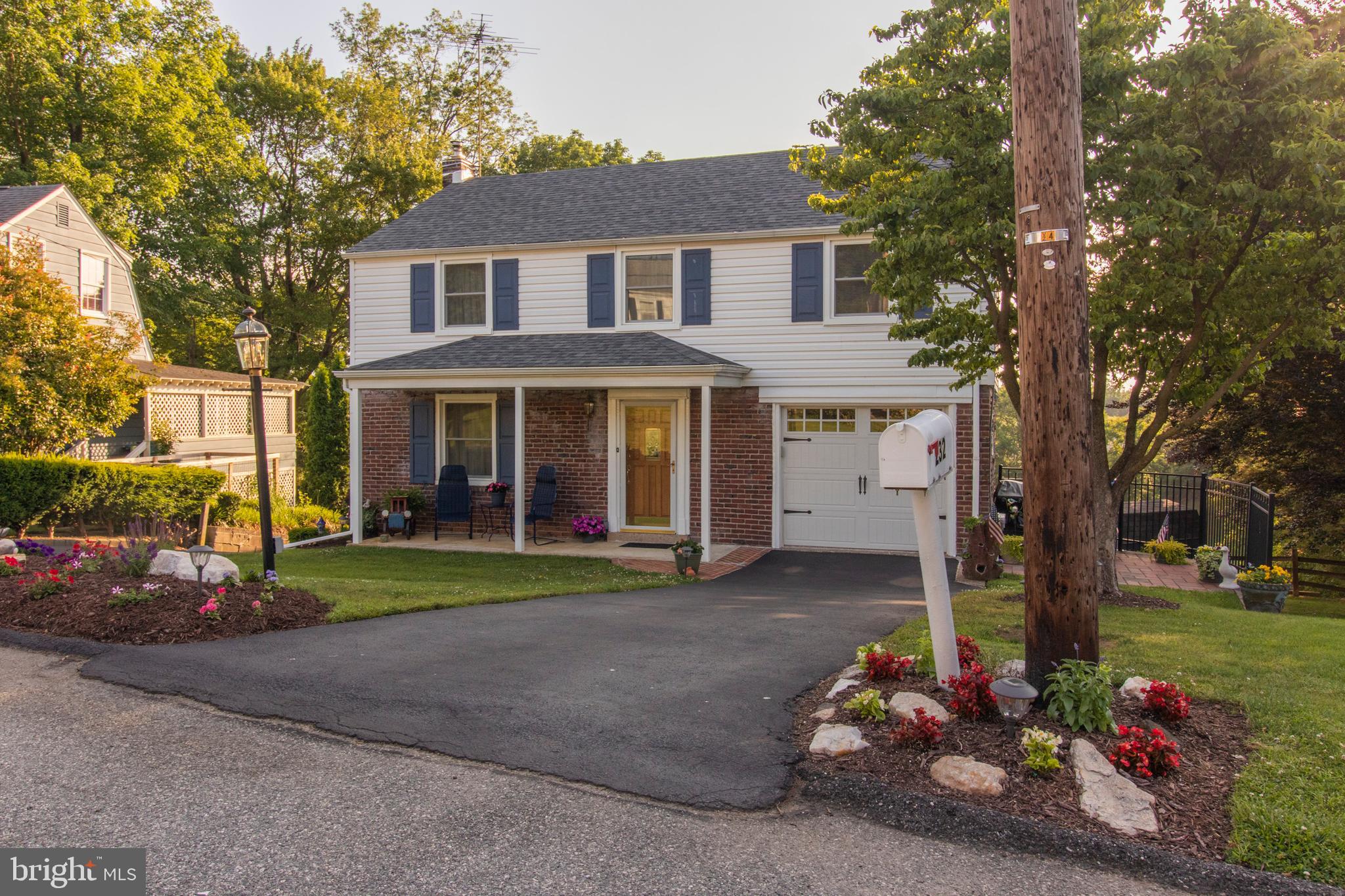 232 Harrison Road Brookhaven, PA 19015 - Photo 4 of 37 Gallery Image 4