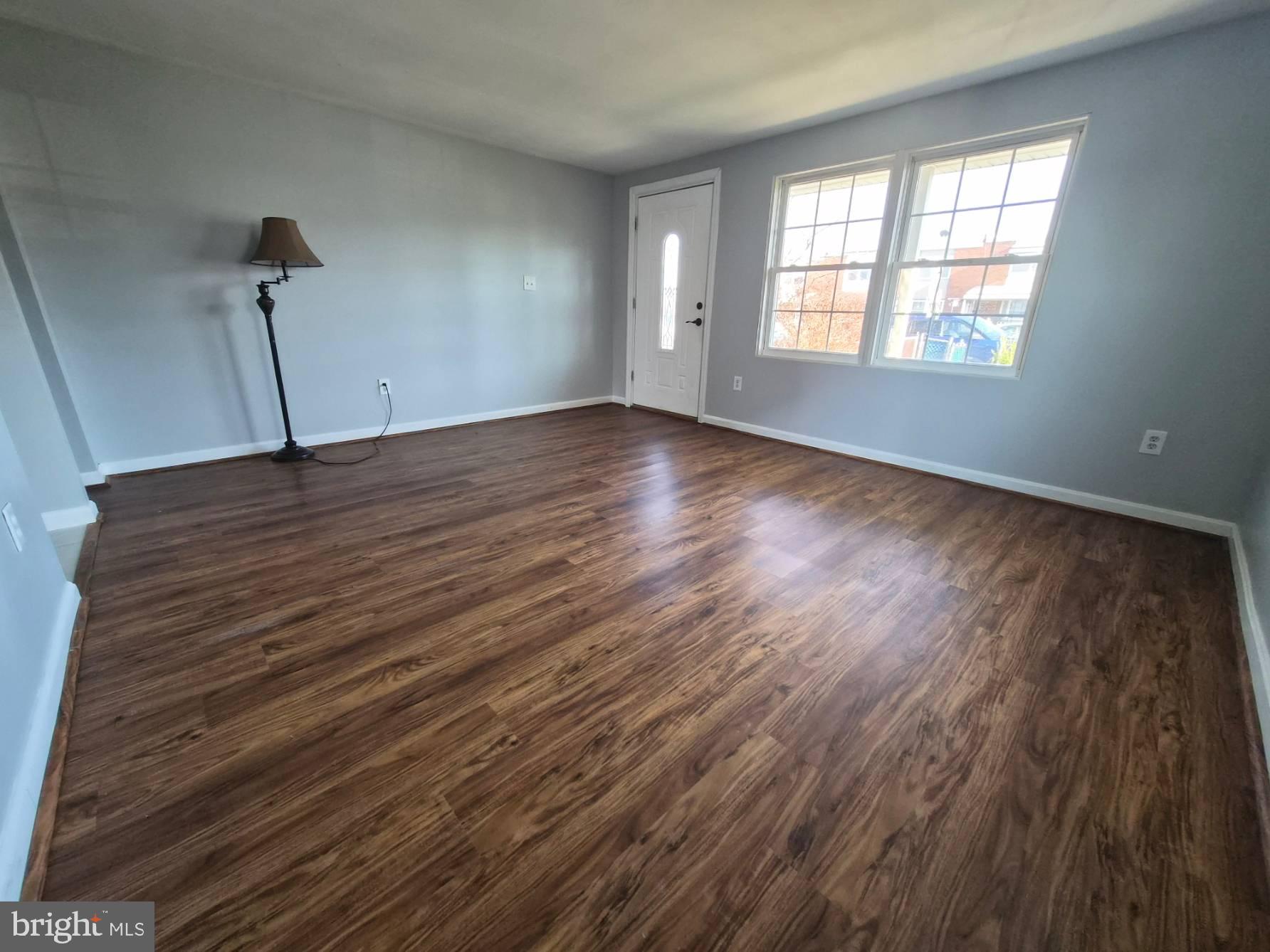 7948 Eastdale Road Baltimore, MD 21224 - Photo 5 of 21 Living Room