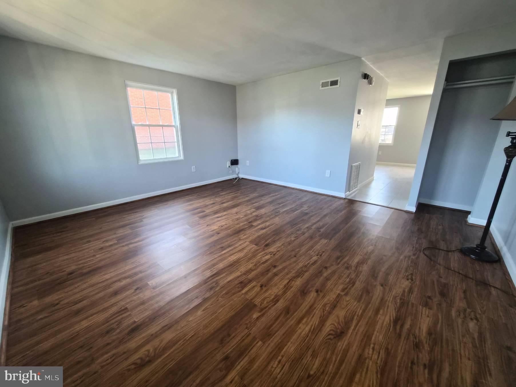 7948 Eastdale Road Baltimore, MD 21224 - Photo 6 of 21 Living Room