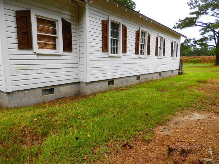 8403 Lisbon Road Clarkton, NC 28433 - Photo 3 of 11 Additional Photo