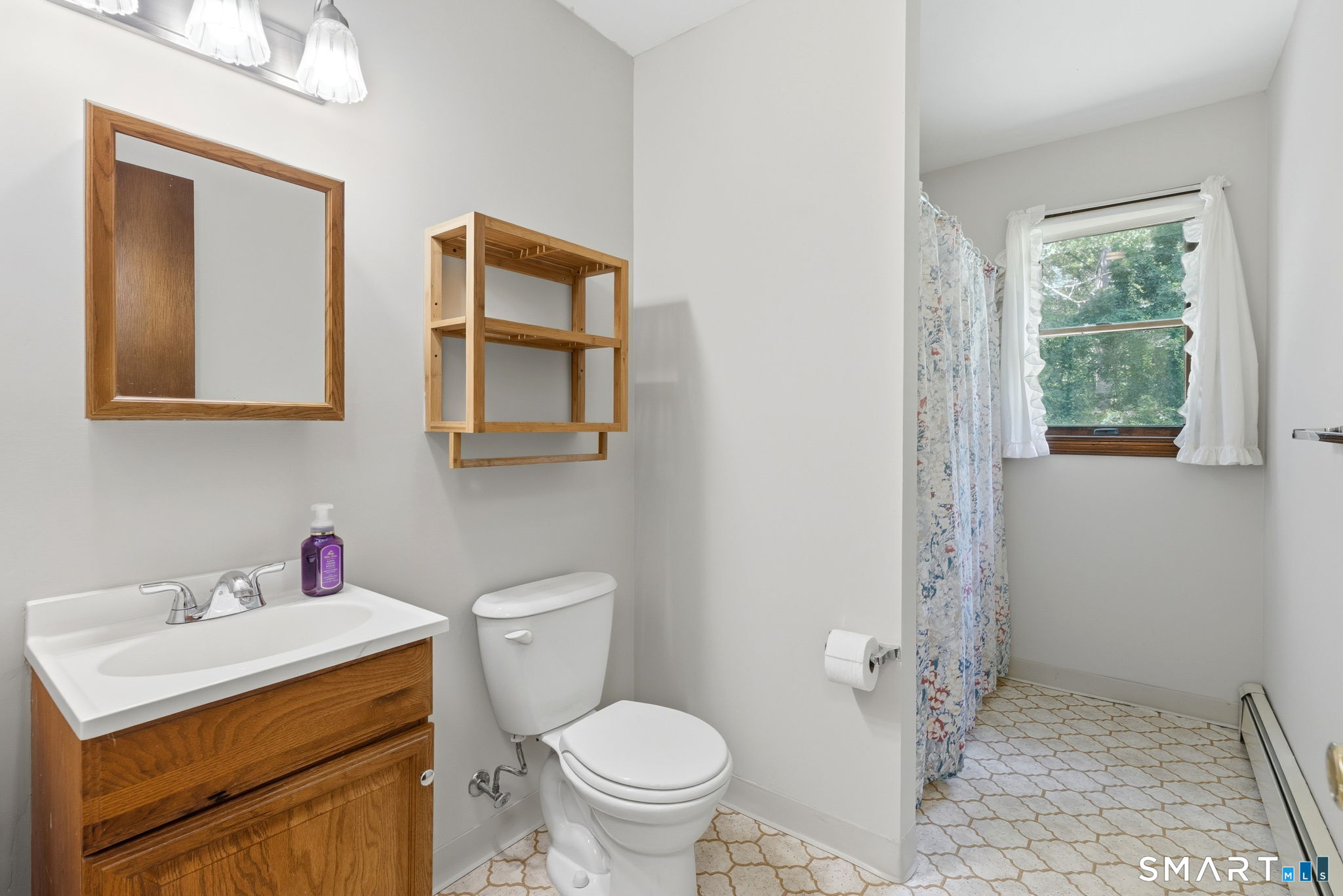 19 Holmes Road East Lyme, CT 06333 - Photo 29 of 39
