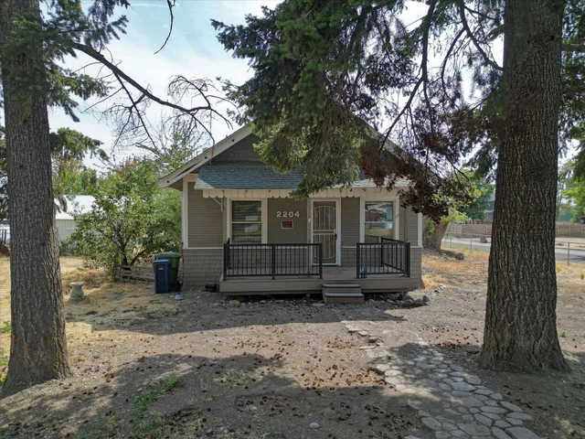 $249,900 | 2204 East Cataldo Avenue, Spokane, WA 99202