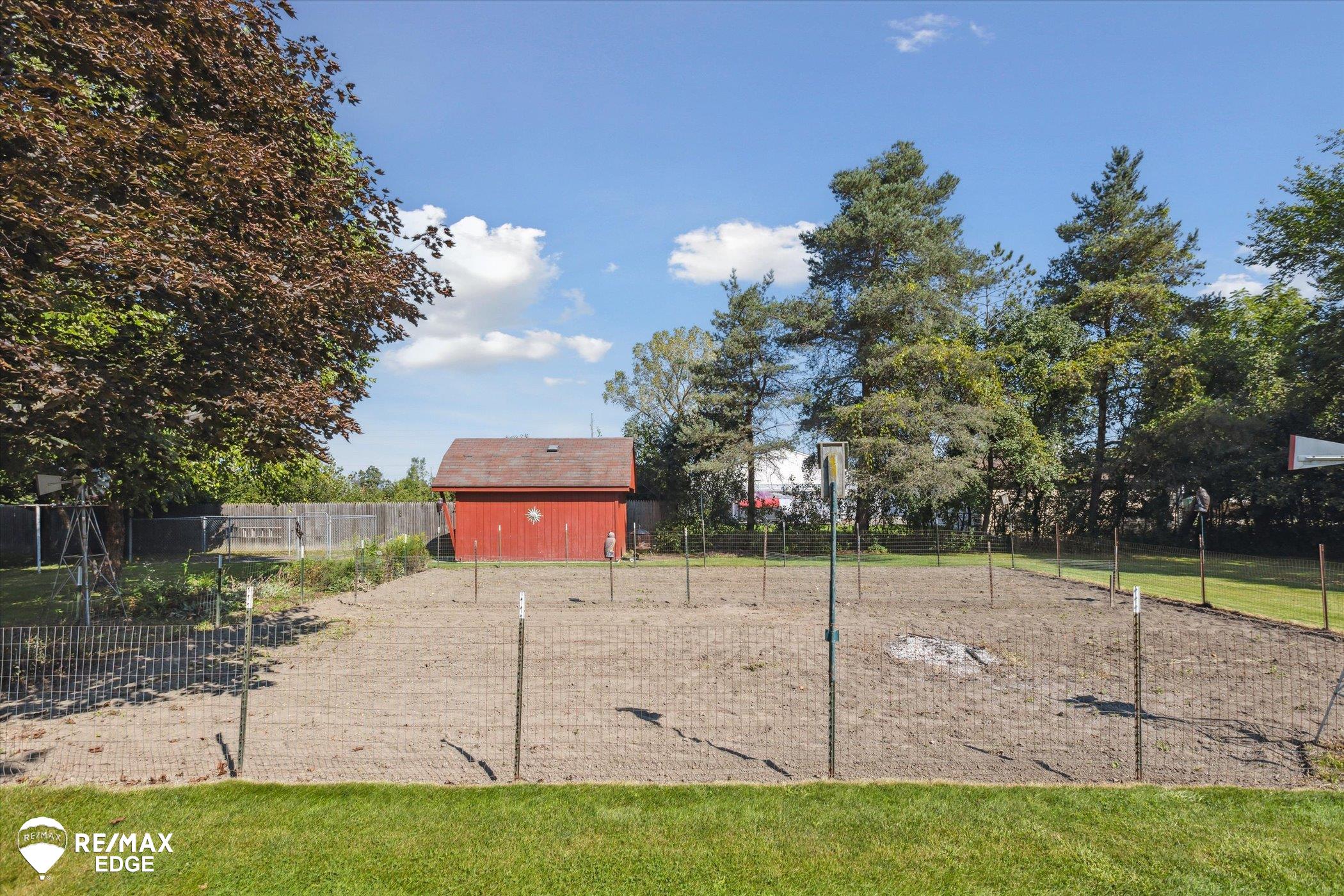 3092 Covert Road Flint, MI 48506 - Photo 24 of 41 50154153-7833fa1b-2eab-44e4-82a7-0e312e8323fa.JPG