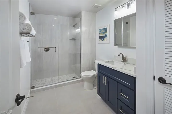 $1,150,000 | 850 6th Avenue North, Unit 204, Naples, FL 34102