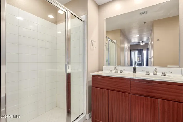 $2,200 | 2302 North Central Avenue, Unit 207, Phoenix, AZ 85004