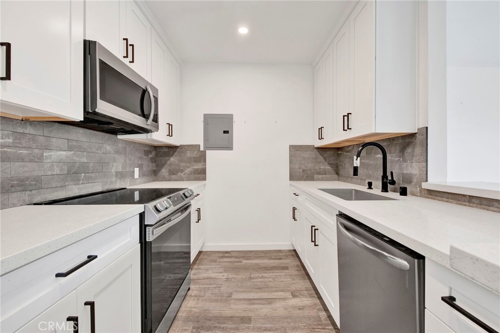 1935 Alpha Road, Unit 229 Glendale, CA 91208 - Photo 2 of 14