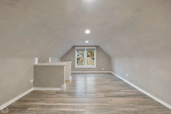 $2,900 | 4242 North Kimball Avenue, Unit 2, Chicago, IL 60618