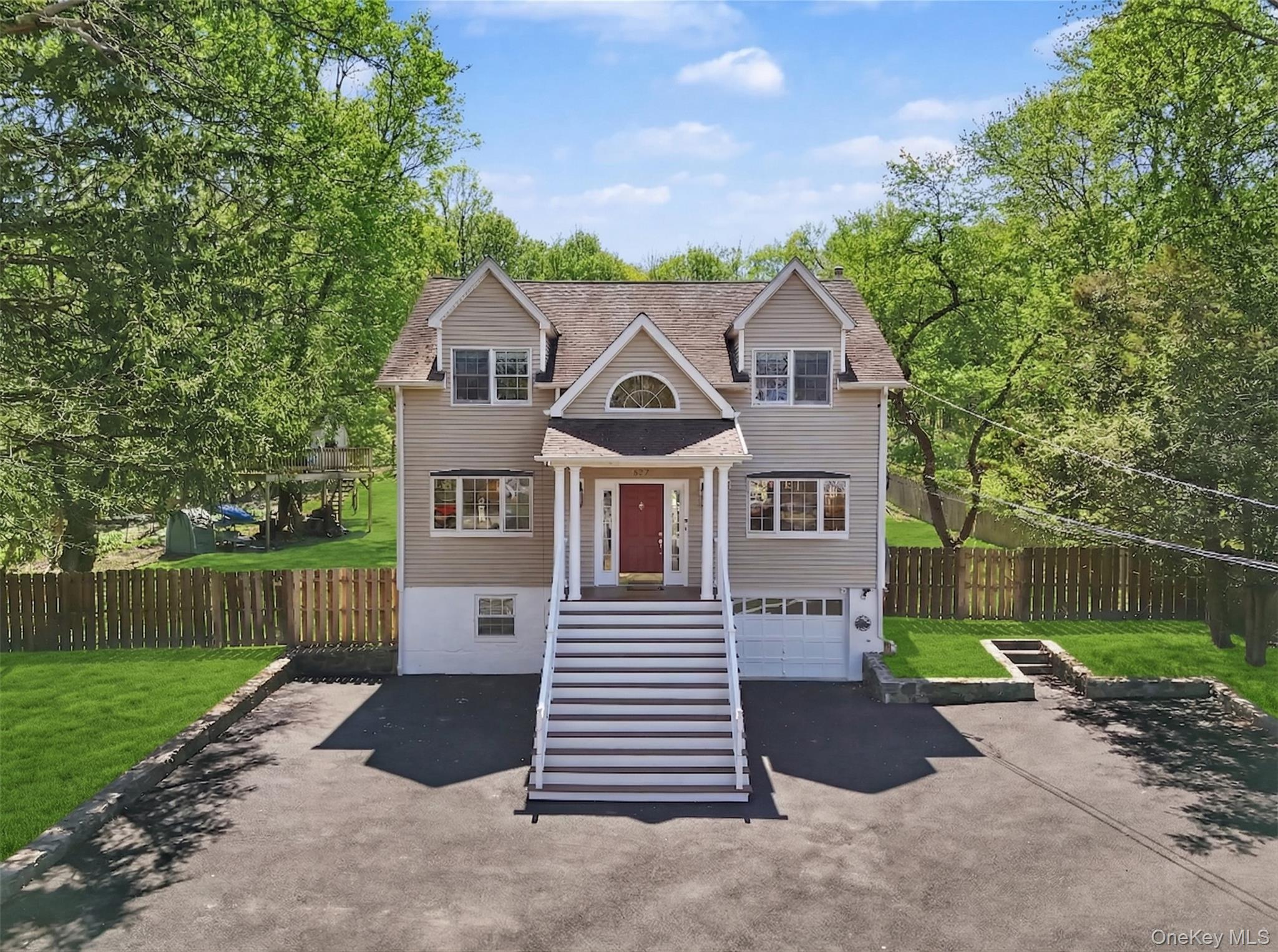 517 Elizabeth Road Yorktown Heights, NY 10598 - Photo 2 of 50