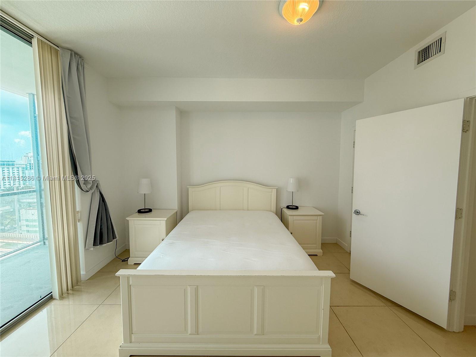 79 Southwest 12th Street, Unit 1603S Miami, FL 33130 - Photo 15 of 42