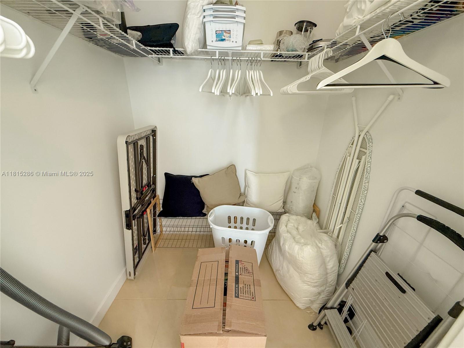 79 Southwest 12th Street, Unit 1603S Miami, FL 33130 - Photo 17 of 42