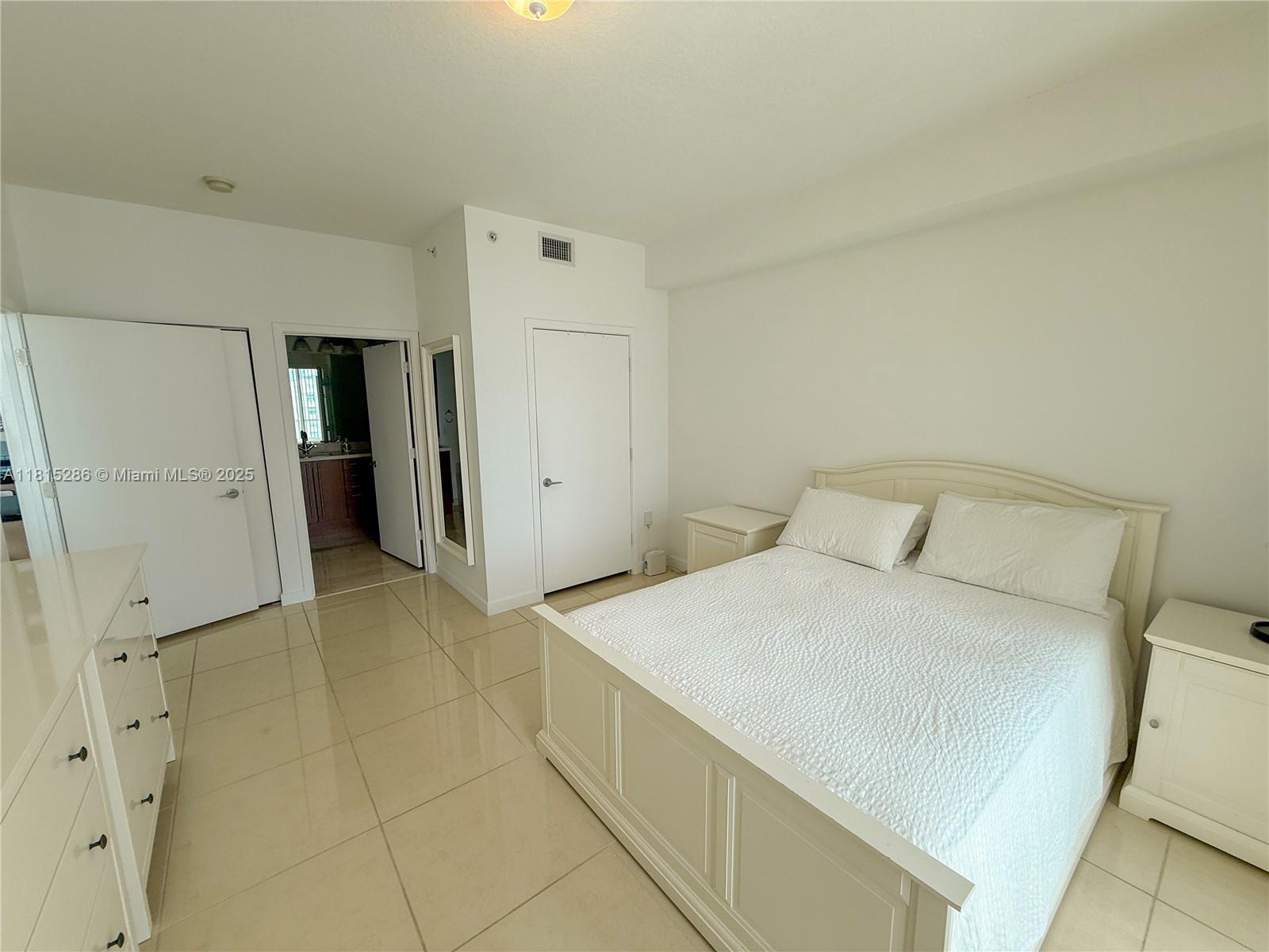 79 Southwest 12th Street, Unit 1603S Miami, FL 33130 - Photo 22 of 42