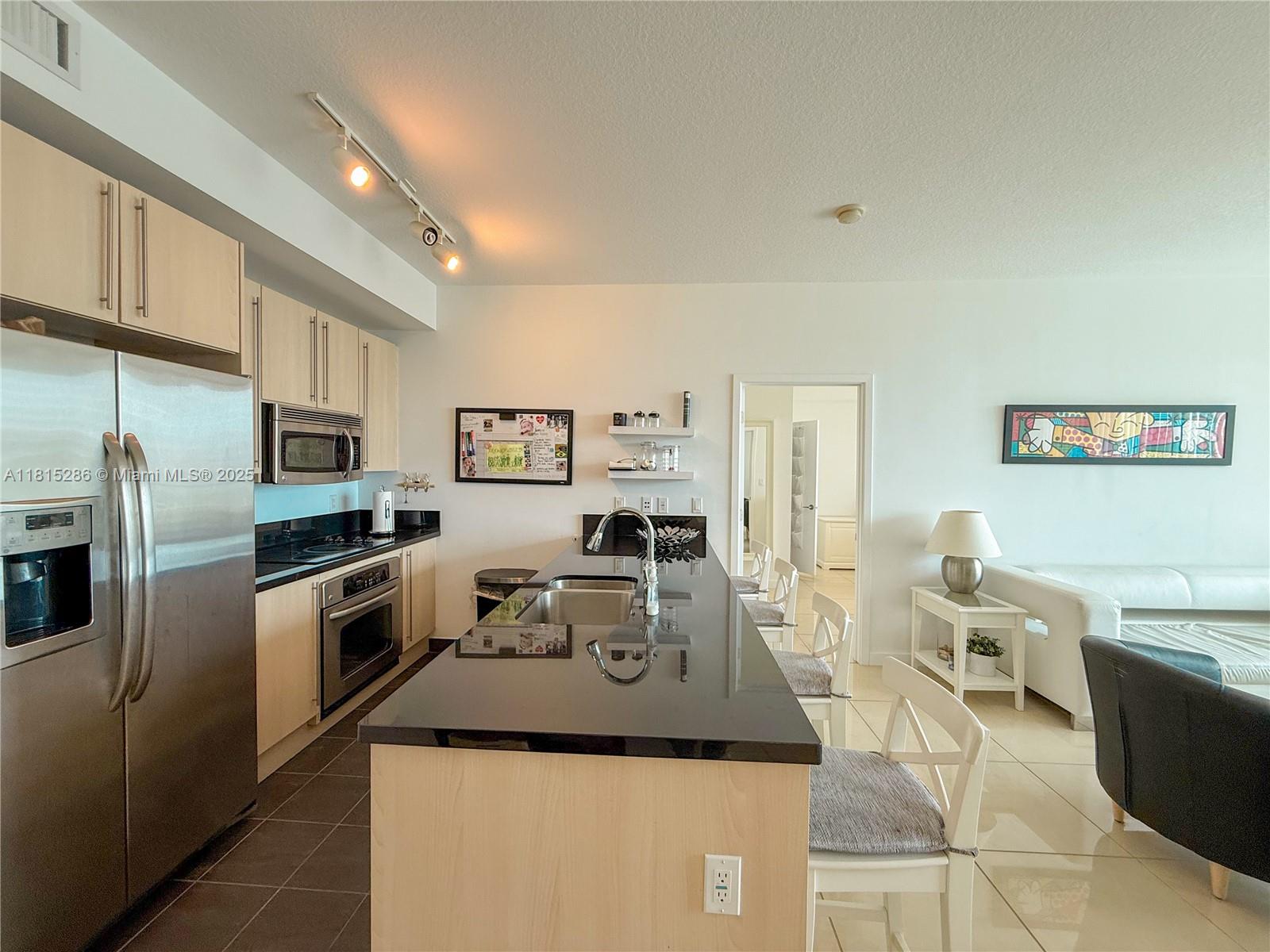 79 Southwest 12th Street, Unit 1603S Miami, FL 33130 - Photo 4 of 42