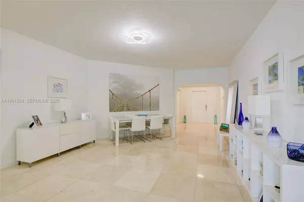 $5,000 | 10700 Northwest 66th Street, Unit 207, Doral, FL 33178
