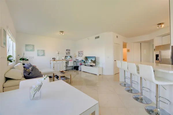 $5,000 | 10700 Northwest 66th Street, Unit 207, Doral, FL 33178