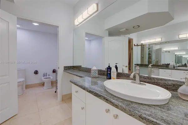 $5,000 | 10700 Northwest 66th Street, Unit 207, Doral, FL 33178