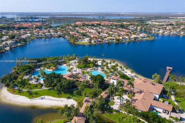 $5,000 | 10700 Northwest 66th Street, Unit 207, Doral, FL 33178