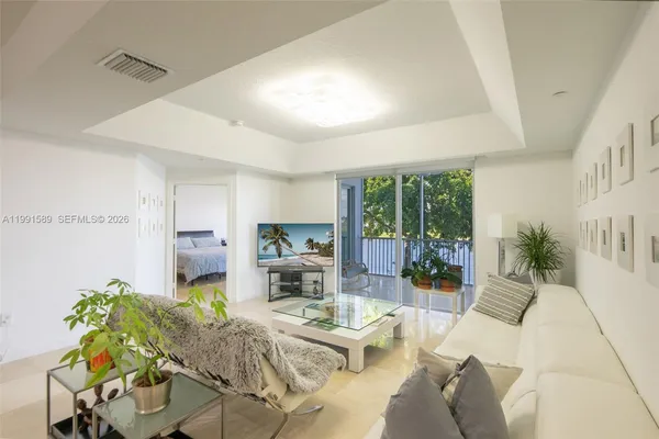 $5,000 | 10700 Northwest 66th Street, Unit 207, Doral, FL 33178