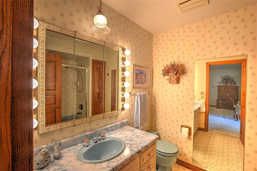 4890 Rustic Lane Decatur, IL 62521 - Photo 34 of 45 Gallery Image 34