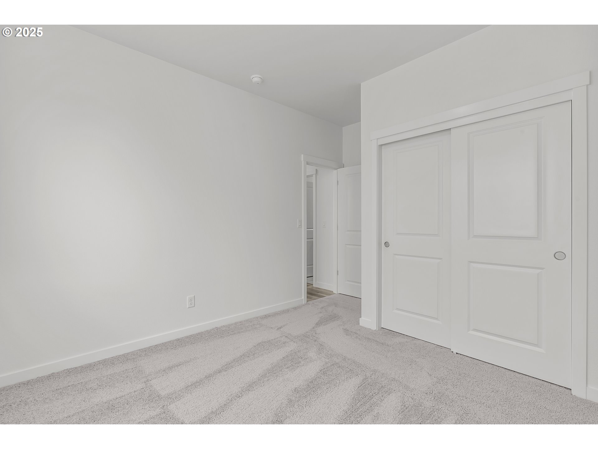 702 Tigerlily Street Silverton, OR 97381 - Photo 21 of 31 a view of an empty room