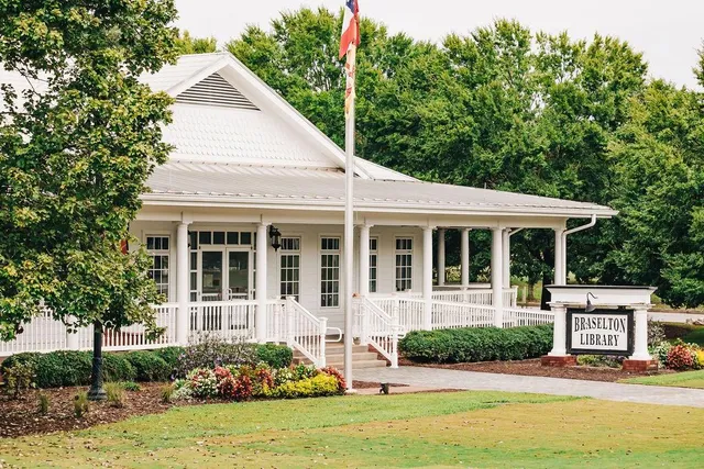 $644,530 | 382 Scarlet Rose Way, Hoschton, GA 30548