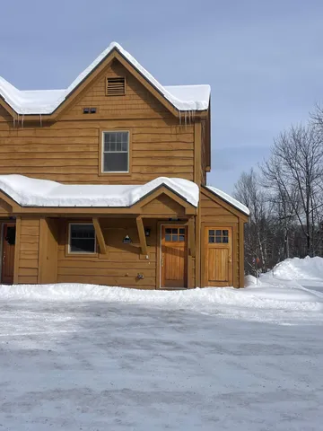 $824,000 | 5010 Black Bear Run, Unit 5010, Carrabassett Valley, ME 04947
