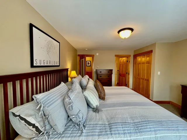 $824,000 | 5010 Black Bear Run, Unit 5010, Carrabassett Valley, ME 04947