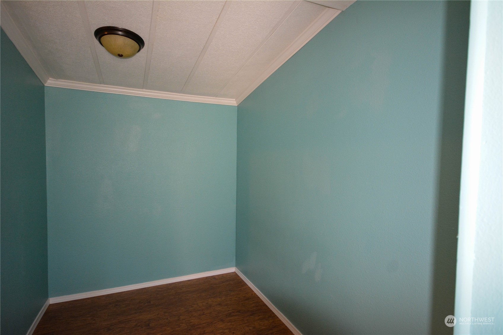 7614 Northeast Bothell Way, Unit 14 Kenmore, WA 98028 - Photo 20 of 26 Gallery Image 20