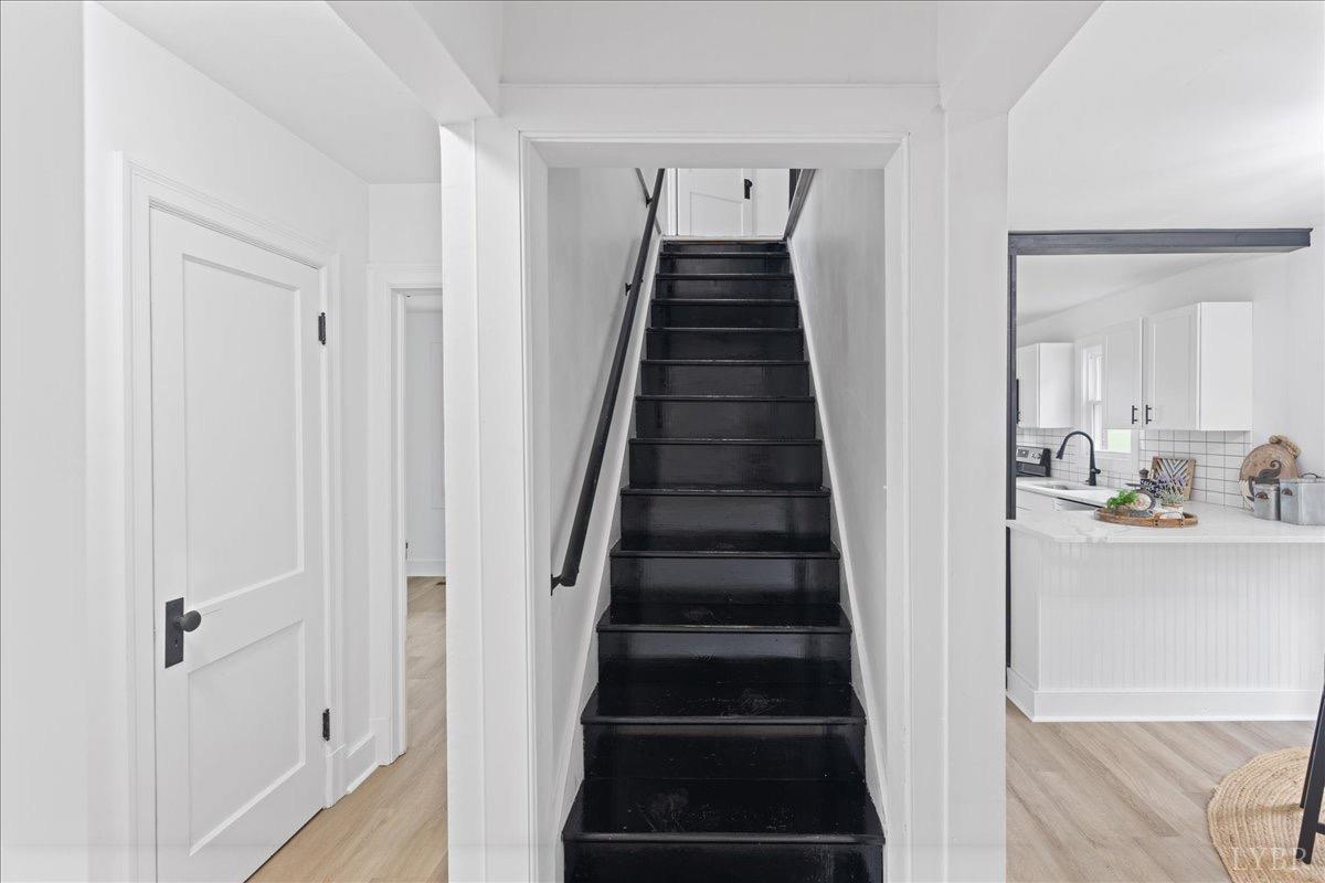 15 Cannery Loop Lovingston, VA 22949 - Photo 24 of 60 a view of a hallway with wooden floor and entryway