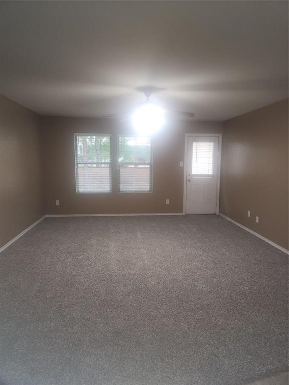 818 Lightningbug Lane Conroe, TX 77301 - Photo 3 of 13