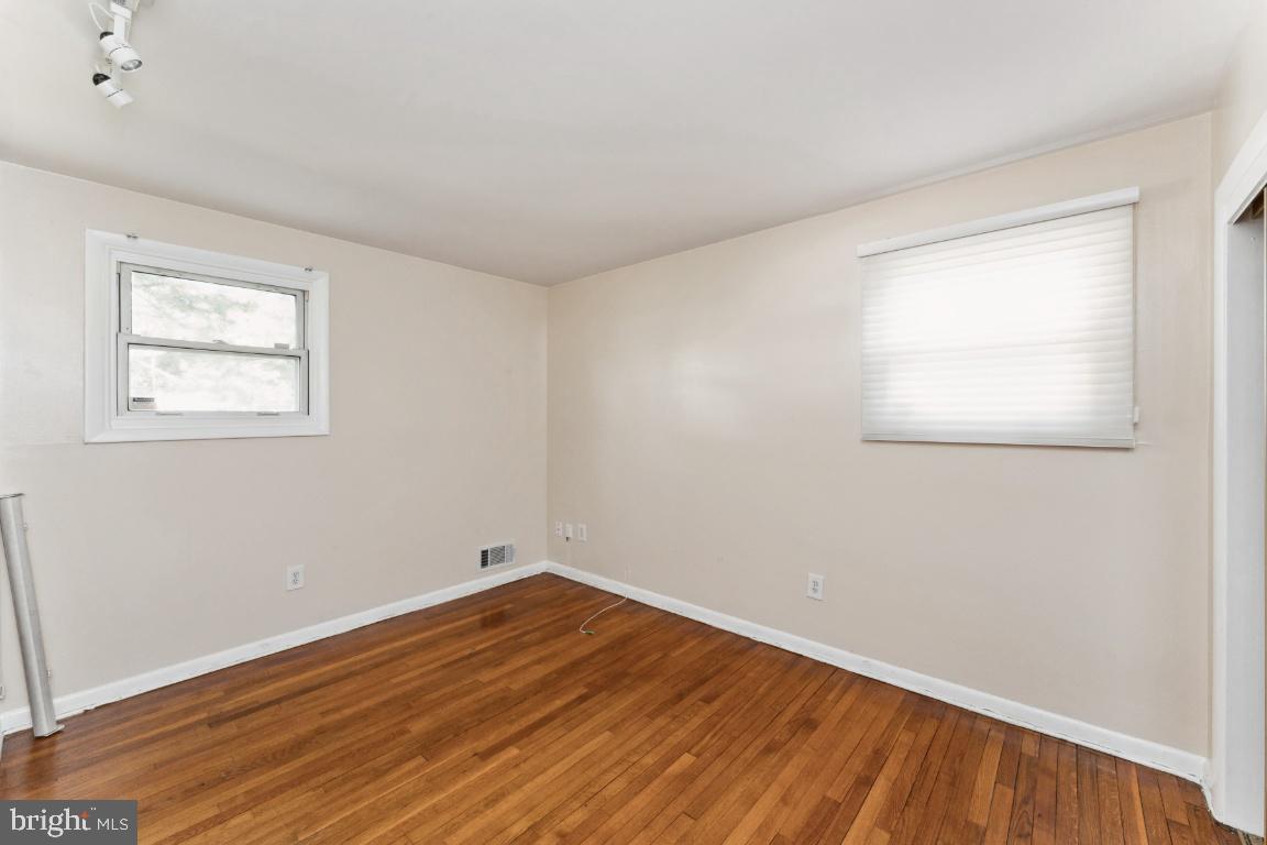 1300 Xaveria Drive Silver Spring, MD 20903 - Photo 12 of 25