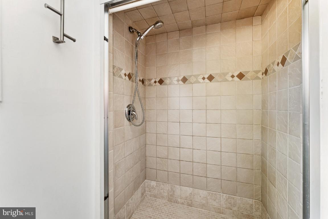 1300 Xaveria Drive Silver Spring, MD 20903 - Photo 17 of 25