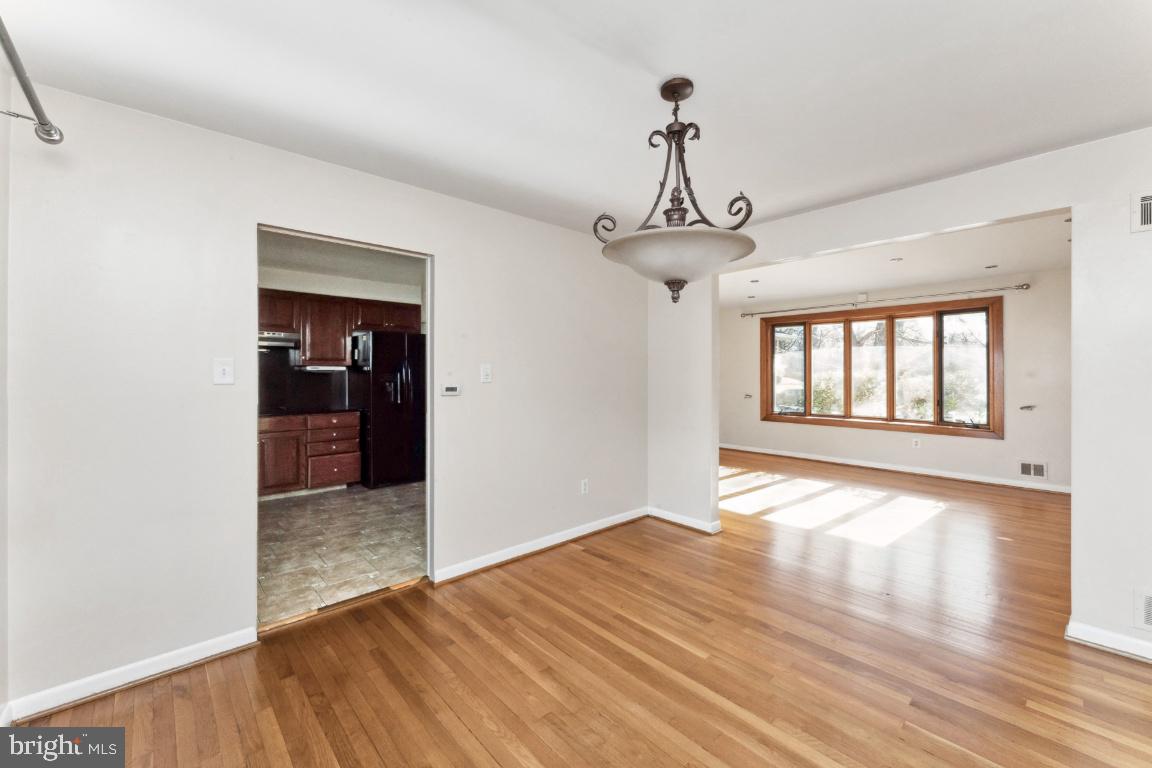 1300 Xaveria Drive Silver Spring, MD 20903 - Photo 8 of 25