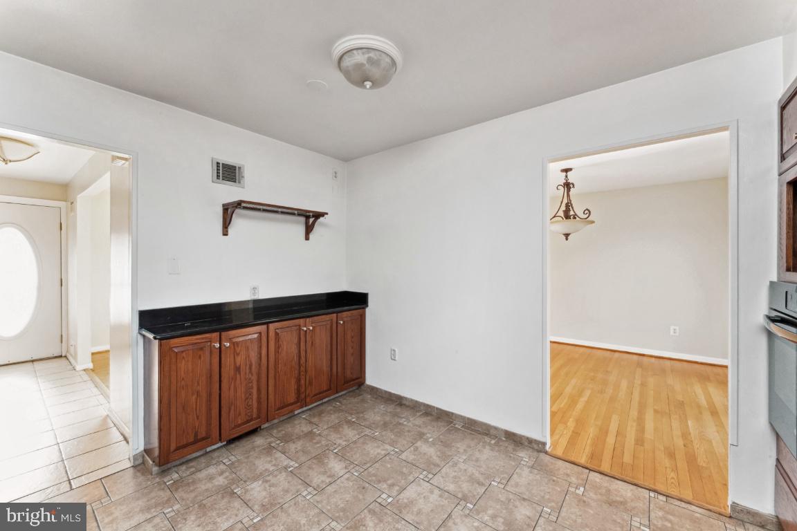 1300 Xaveria Drive Silver Spring, MD 20903 - Photo 10 of 25