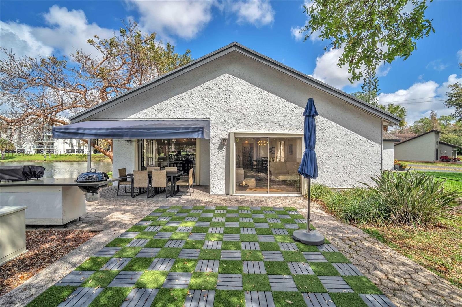 211 Southwest 87th Terrace Plantation, FL 33324 - Photo 42 of 54