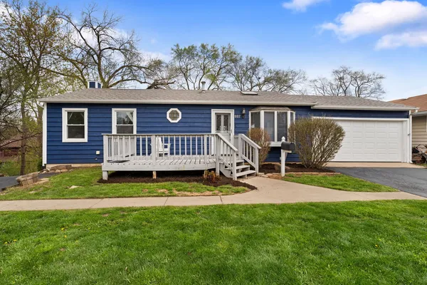 $330,000 | 607 Orchard Street, Antioch, IL 60002