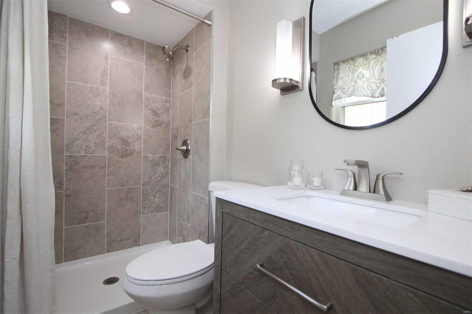 35 Clover Drive Belleville, IL 62221 - Photo 22 of 45