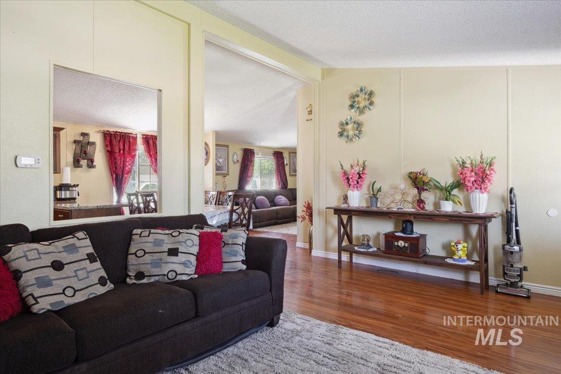 15741 Willis Road Caldwell, ID 83607 - Photo 4 of 48