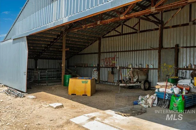 $950,000 | 15741 Willis Road, Caldwell, ID 83607