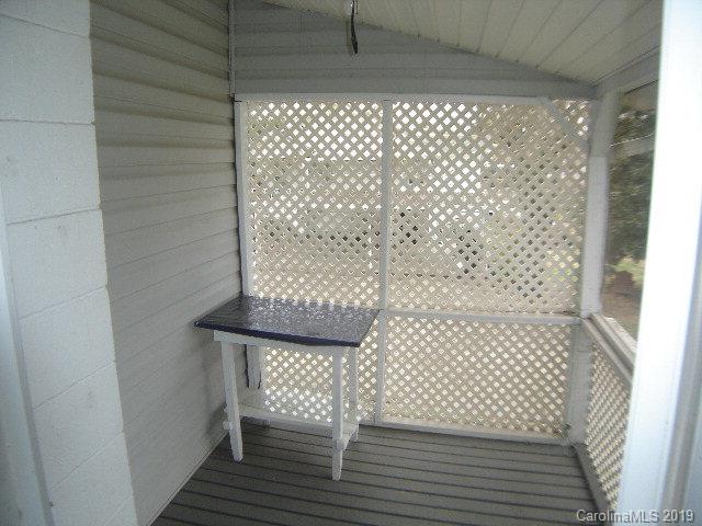 575 State Street Marion, NC 28752 - Photo 15 of 18 a bathroom with a shower