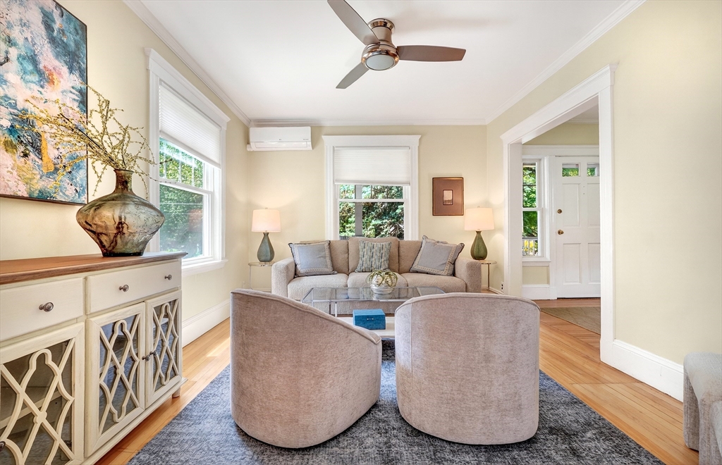 45 Maple Road Melrose, MA 02176 - Photo 7 of 38