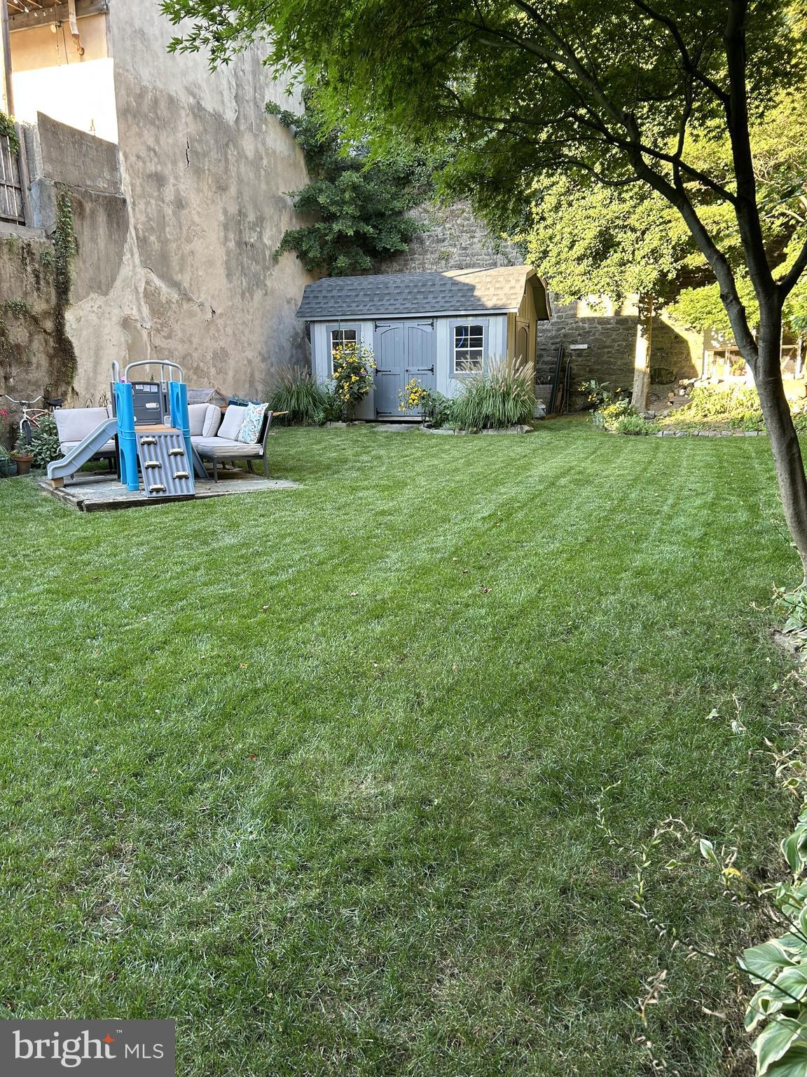3919 Terrace Street Philadelphia, PA 19128 - Photo 52 of 58 Summer Picture (Foliage in Bloom)