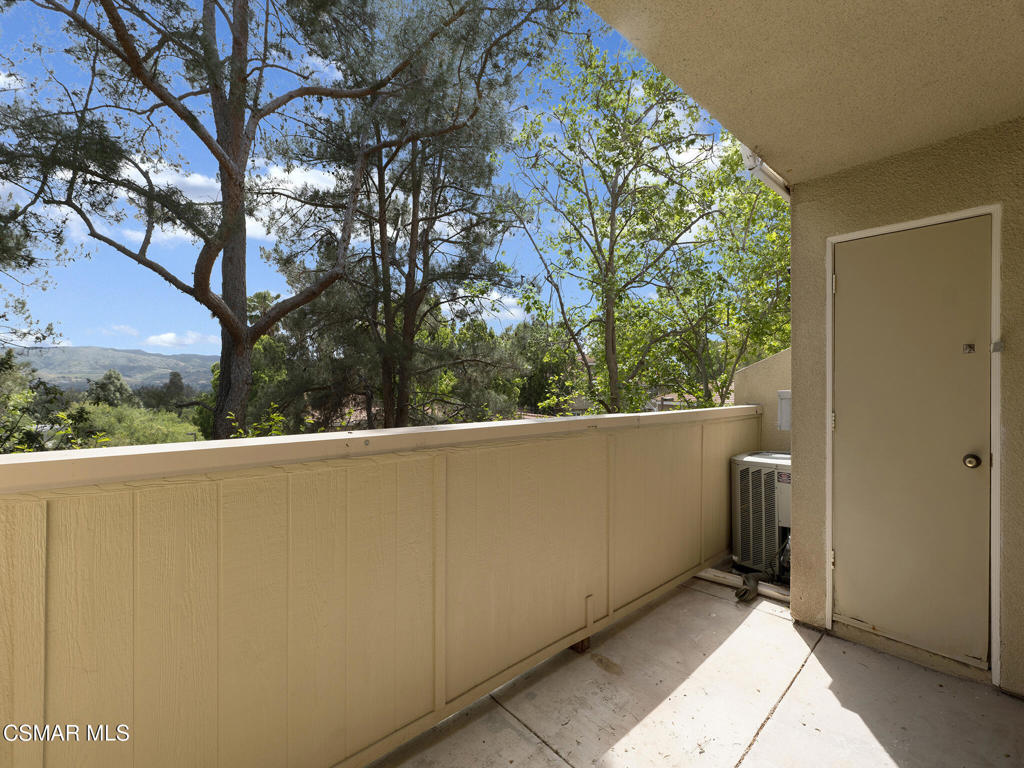 2731 Erringer Road, Unit 28 Simi Valley, CA 93065 - Photo 21 of 30