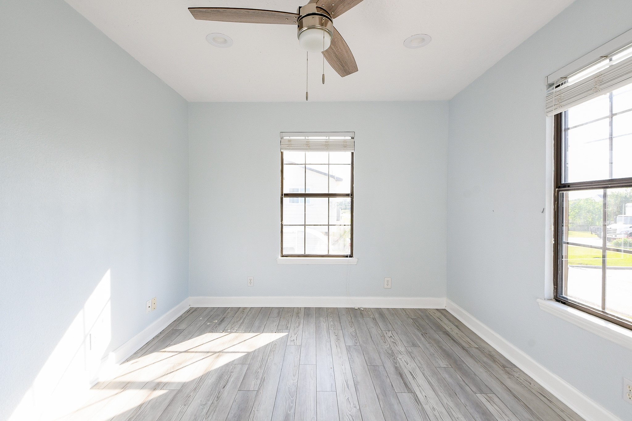 1615 Railroad Street San Leon, TX 77539 - Photo 40 of 45