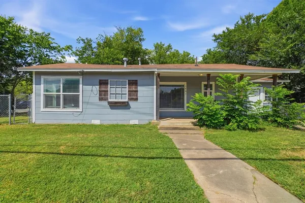 $243,870 | 1401 Granbury Street, Cleburne, TX 76033