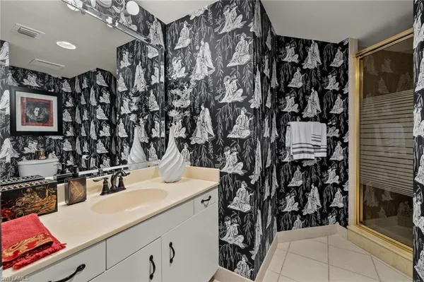 $1,250,000 | 6001 Pelican Bay Boulevard, Unit 1205, Naples, FL 34108