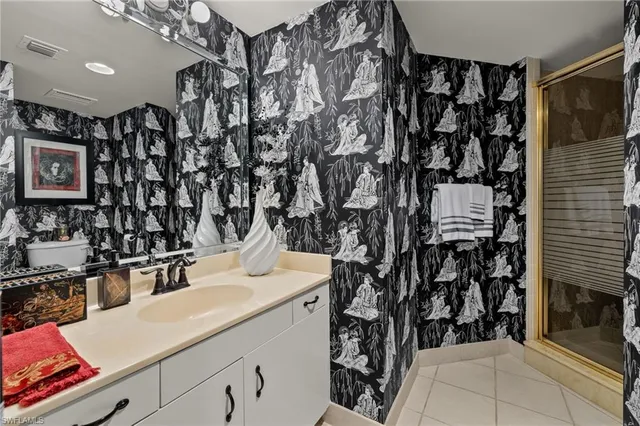 $1,250,000 | 6001 Pelican Bay Boulevard, Unit 1205, Naples, FL 34108