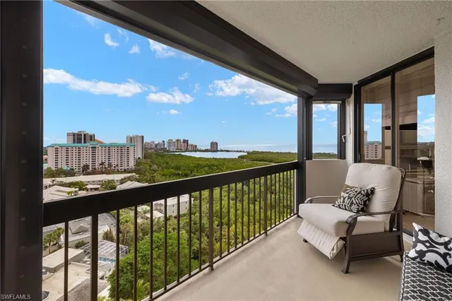 $1,250,000 | 6001 Pelican Bay Boulevard, Unit 1205, Naples, FL 34108